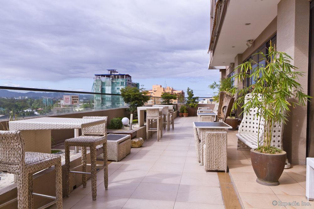 Castle Peak Hotel Cebu Buitenkant foto