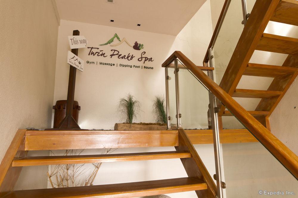 Castle Peak Hotel Cebu Buitenkant foto